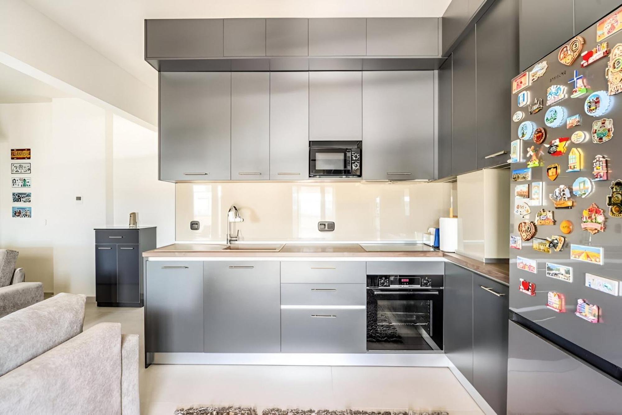 Elegant, Modern & Spacious Apartment In Thessaloniki With Balcony 외부 사진